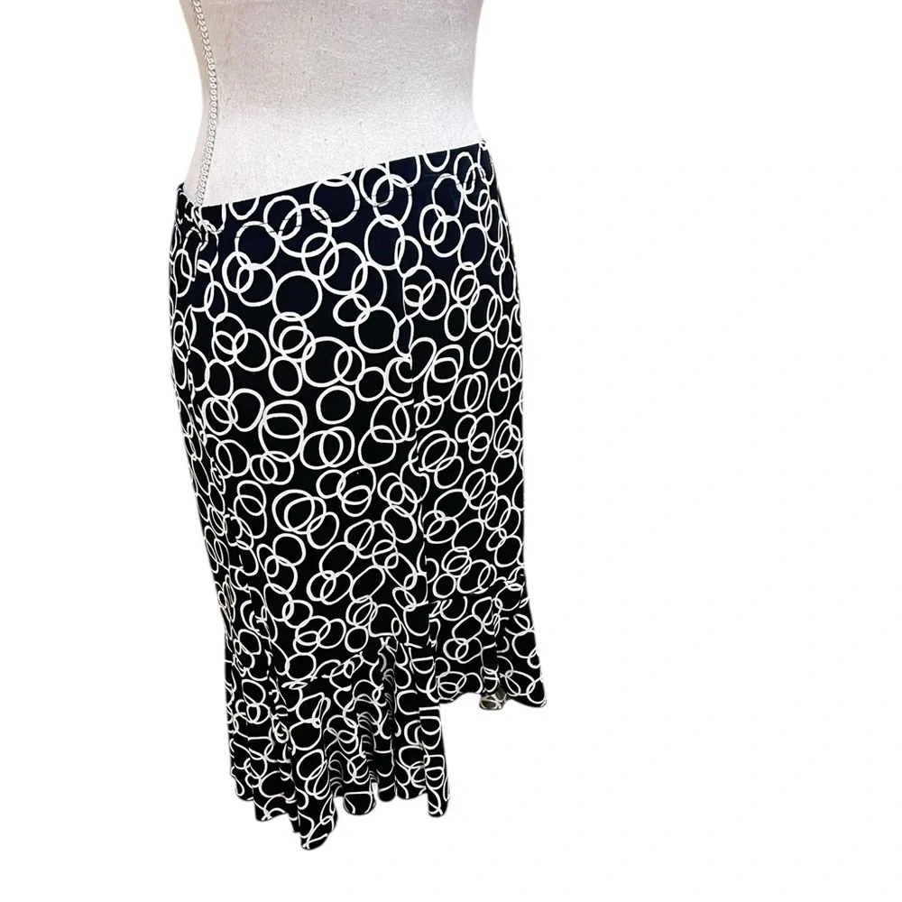 Linda leal black & White circle print jersey knit pull on Skater Skirt sz medium
